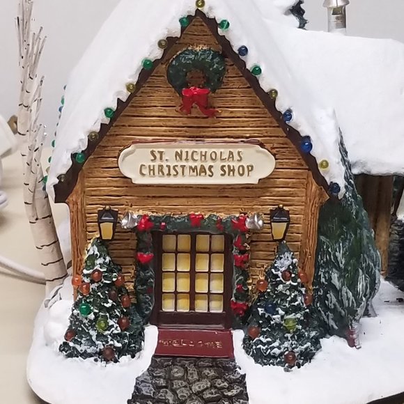 St Nicholas Christmas Shop Light Up Thomas Kinkades Village Christmas - Picture 2 of 13